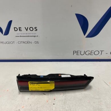 Opel Mokka 1.2 Turbo Hybrid 12V Achterlicht links 2025 9860331180